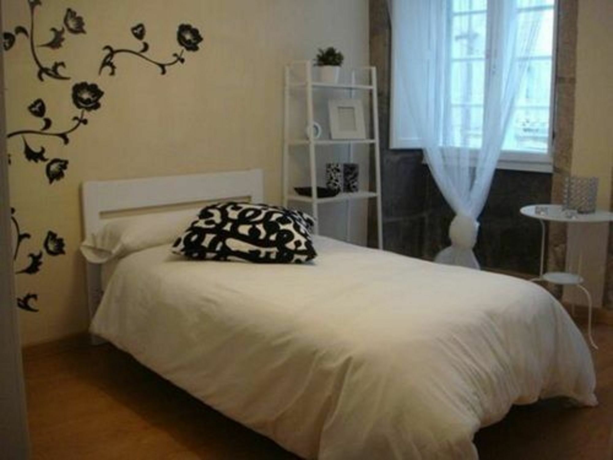 Santiago De Compostela 100068 4 Bedroom Apartment By Mo Rentals Exteriér fotografie